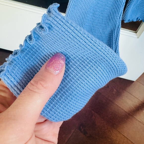 Lilac🪻 Cropped Waffle Knit Top - Picture 3 of 3